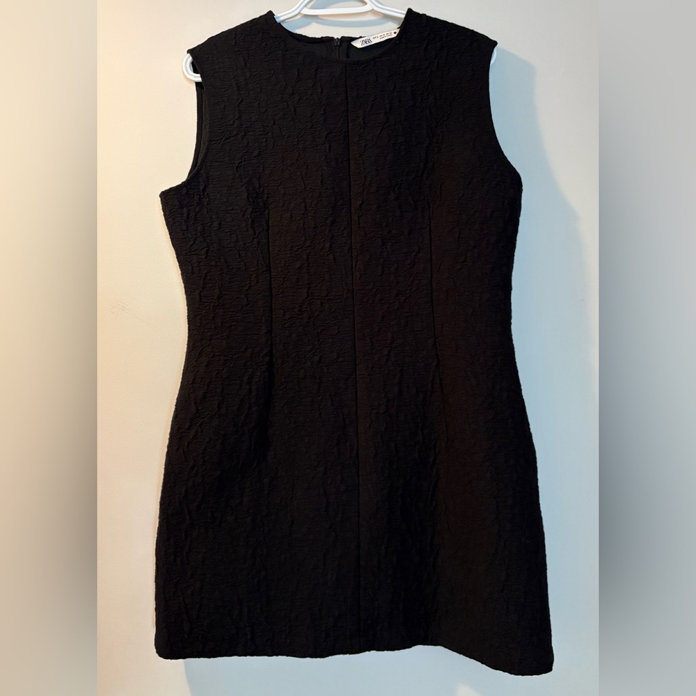 ZARA Textured Black Sleeveless Mini Dress – XL